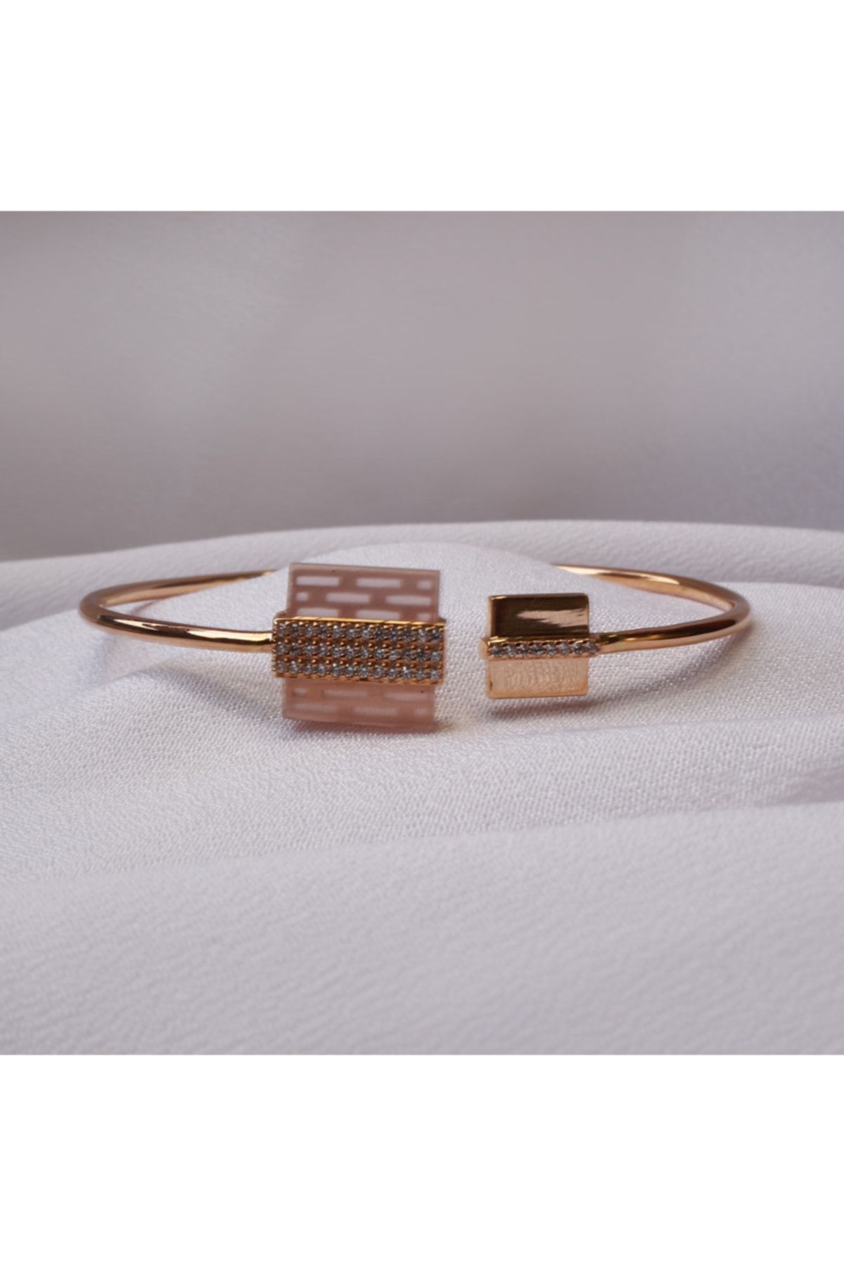 Pink Quartz Zirkon Taşlı Rose Altın Kelepçe Bilezik