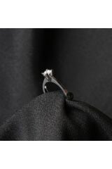 Pırlanta Takoz Tırnak Klasik Tektaş Beyaz Altın Yüzük