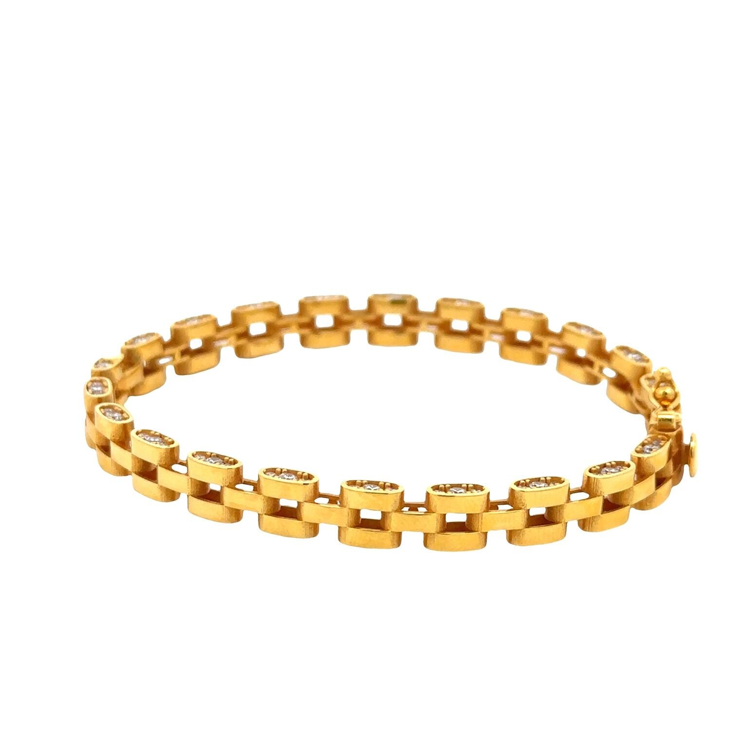 Şık Ve Modern Tasarım Yanakları Zirkon Taşlı Sarı Altın Bilezik